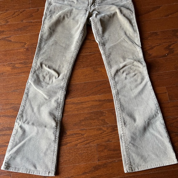 Silver brand Corduroy jeans, size 28x35 - Picture 3 of 4